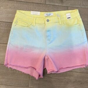 Judy Blue shorts NWT 1XL.